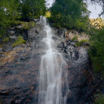 Una delle innumerevoli cascate immissarie del lago di Place Moulin